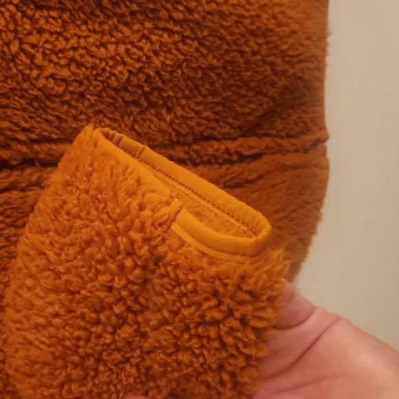 Sweater - Picture 4 of 5